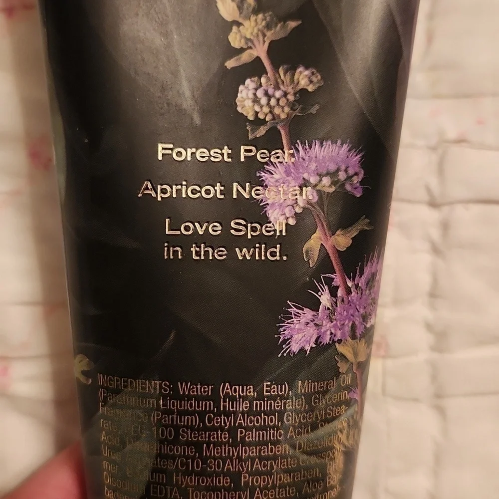 NWT Victoria's Secret Love Spell Untamed Fragrant body lotion
